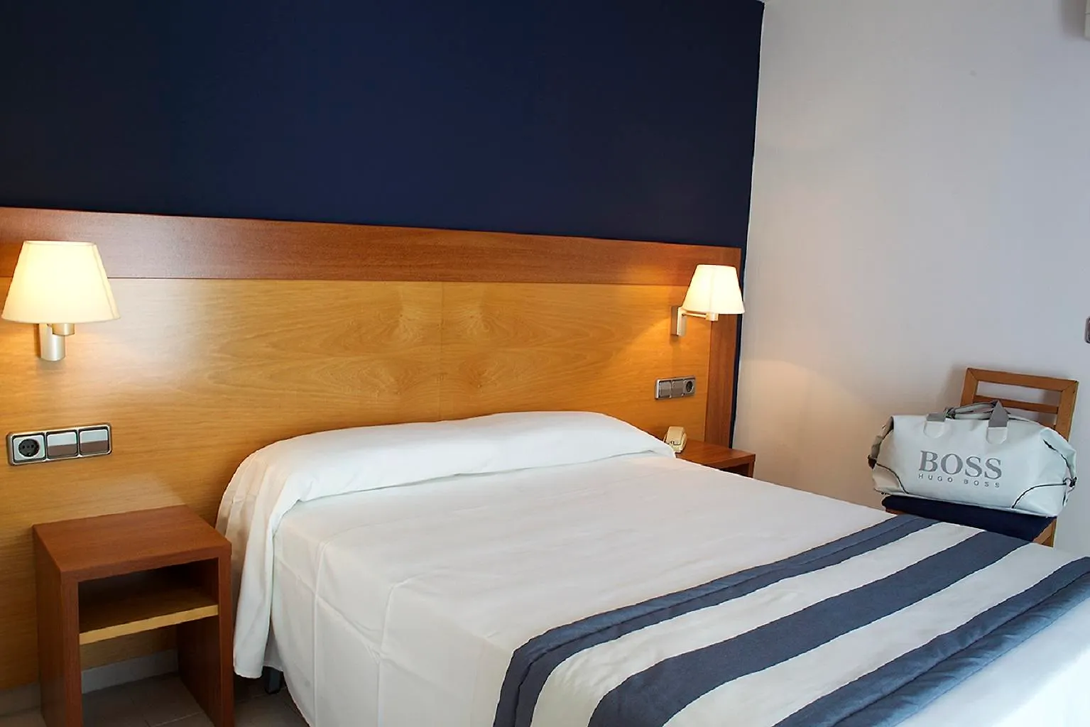 Hotel Els Pins Platja d'Aro 3*,  Spain