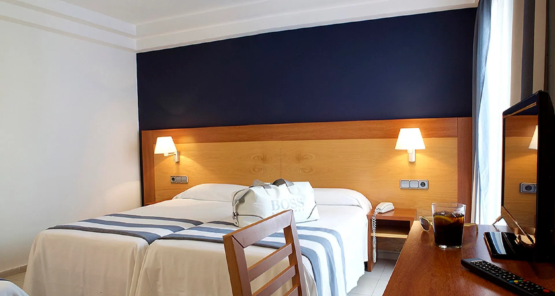 Hotel Els Pins Platja d'Aro  3*,